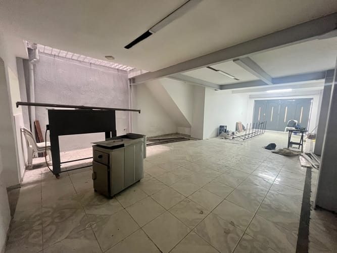 Local en arriendo en Troncal, Cali, 100 m² · foto 3 de 21