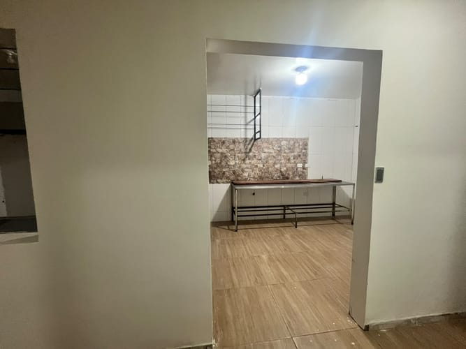 Local en arriendo en Troncal, Cali, 100 m² · foto 5 de 21
