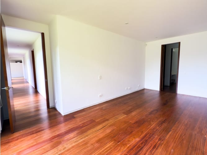 Casa de 3 alcobas en venta en San Simón, Bogotá, 350 m² · foto 17 de 24