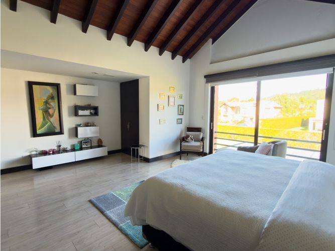 Casa de 4 alcobas en arriendo en Hatogrande, Sopó, 368 m² · foto 10 de 24
