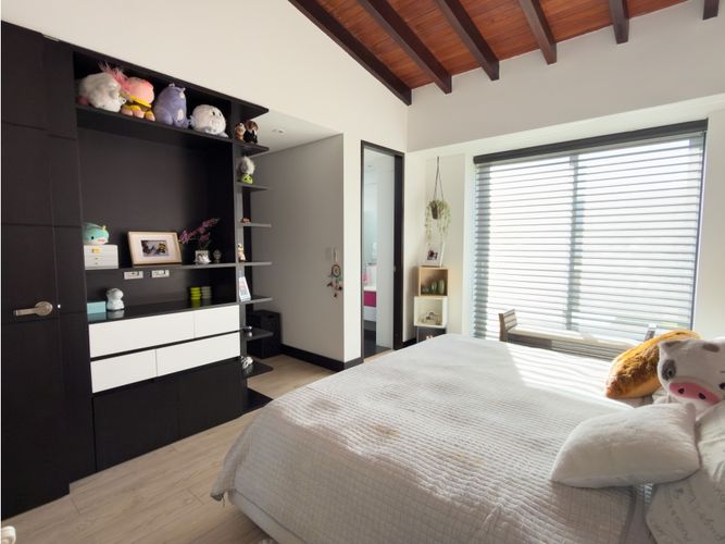 Casa de 4 alcobas en arriendo en Hatogrande, Sopó, 368 m² · foto 13 de 24
