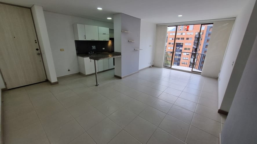 Apartamento de 3 alcobas en arriendo en Suramérica, Medellín, 85 m² · foto 3 de 21