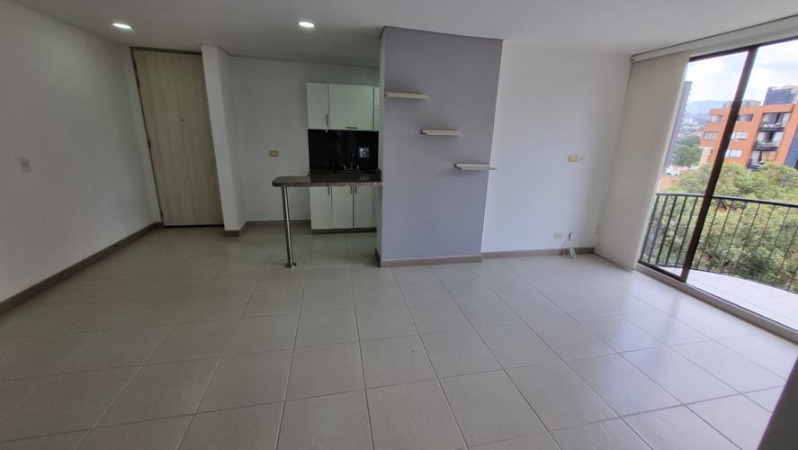 Apartamento de 3 alcobas en arriendo en Suramérica, Medellín, 85 m² · foto 4 de 21