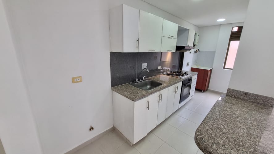 Apartamento de 3 alcobas en arriendo en Suramérica, Medellín, 85 m² · foto 5 de 21