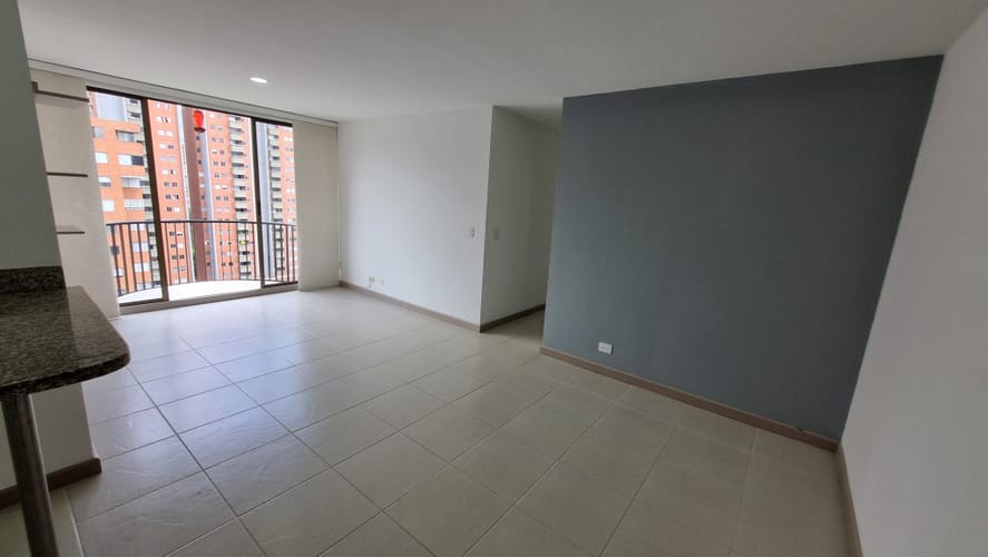 Apartamento de 3 alcobas en arriendo en Suramérica, Medellín, 85 m² · foto 6 de 21