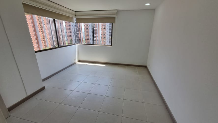 Apartamento de 3 alcobas en arriendo en Suramérica, Medellín, 85 m² · foto 10 de 21