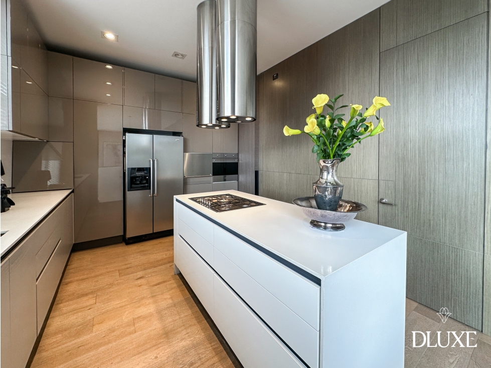 Apartamento en venta en Los Rosales, Bogotá · foto 8 de 19