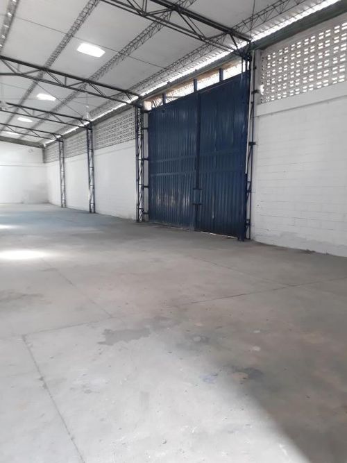 Bodega en arriendo en Villa San Pedro I, Barranquilla, 500 m² · foto 5 de 6