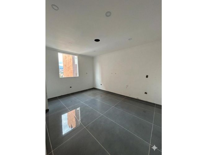 Apartamento en venta en Florida Nueva, Medellín · foto 3 de 3