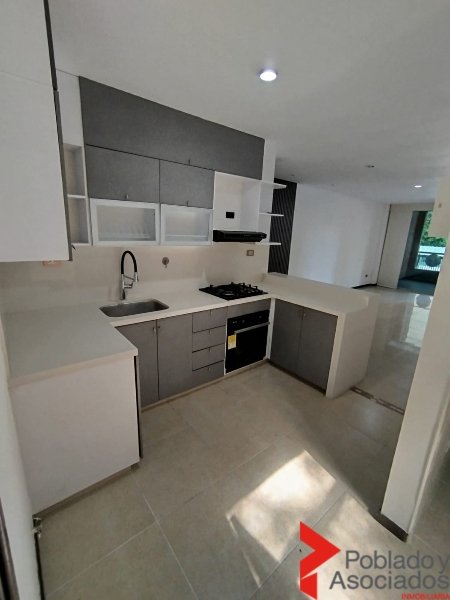 Apartamento en venta en El Poblado, Medellín · foto 2 de 20