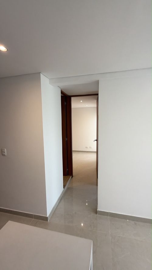 Apartaestudio en venta en Colina Campestre, Bogotá, 39 m² · foto 12 de 19