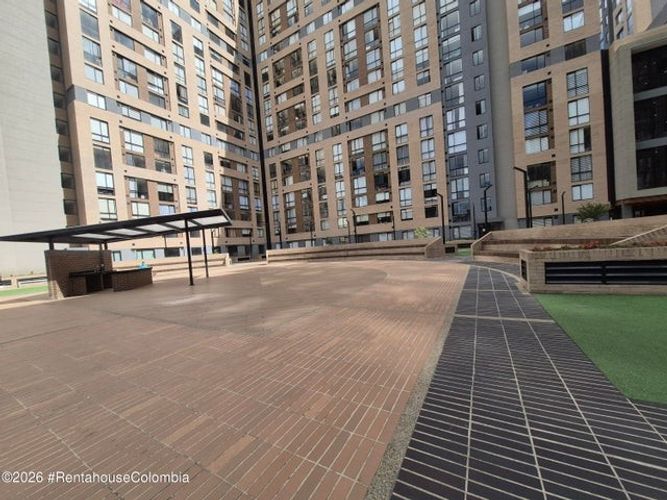 Apartaestudio en venta en Parque Popular Salitre, Bogotá, 31 m² · foto 12 de 14