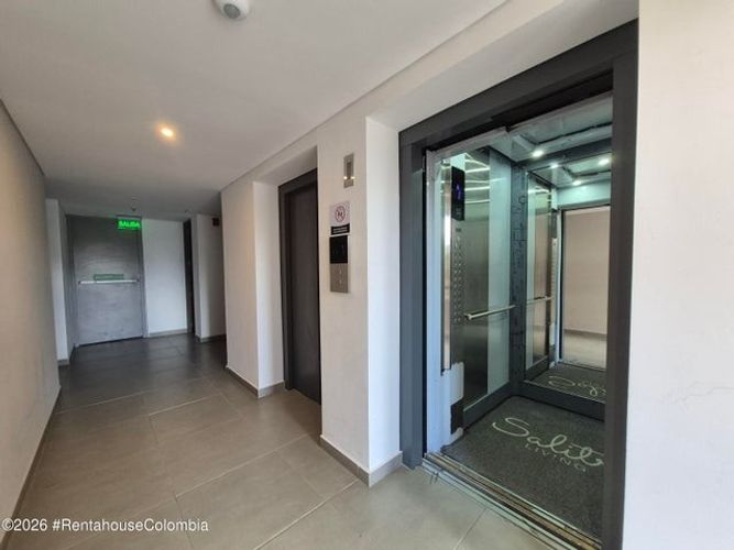 Apartaestudio en venta en Parque Popular Salitre, Bogotá, 31 m² · foto 3 de 14