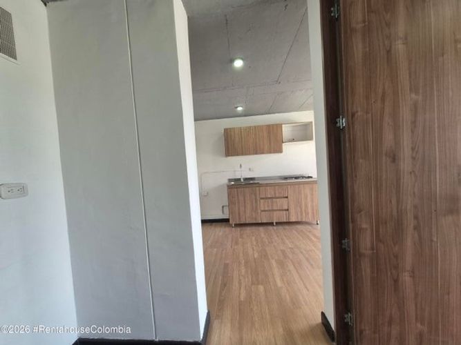 Apartaestudio en venta en Parque Popular Salitre, Bogotá, 31 m² · foto 9 de 14