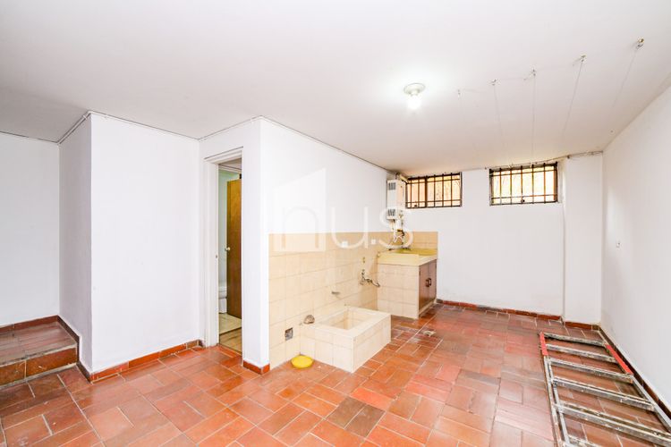Casa de 3 alcobas en venta en Lindaraja, Bogotá, 162 m² · foto 15 de 17