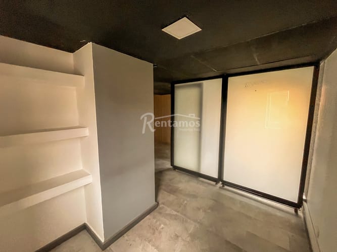 Oficina en arriendo en El Campestre, Medellín, 64 m² · foto 8 de 20