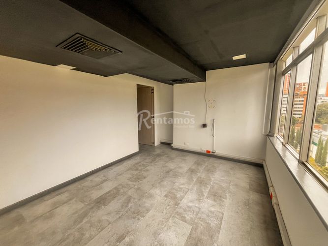 Oficina en arriendo en El Campestre, Medellín, 64 m² · foto 17 de 20