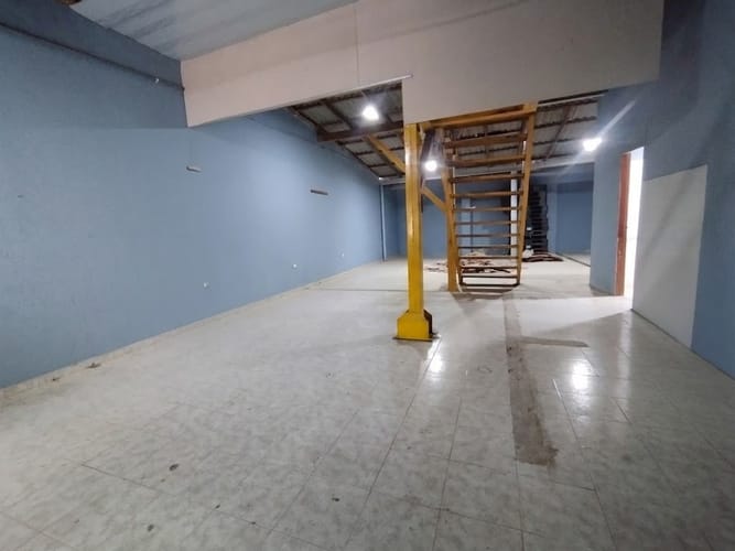 Bodega en arriendo en El Bosque, Cartagena, 150 m² · foto 3 de 7