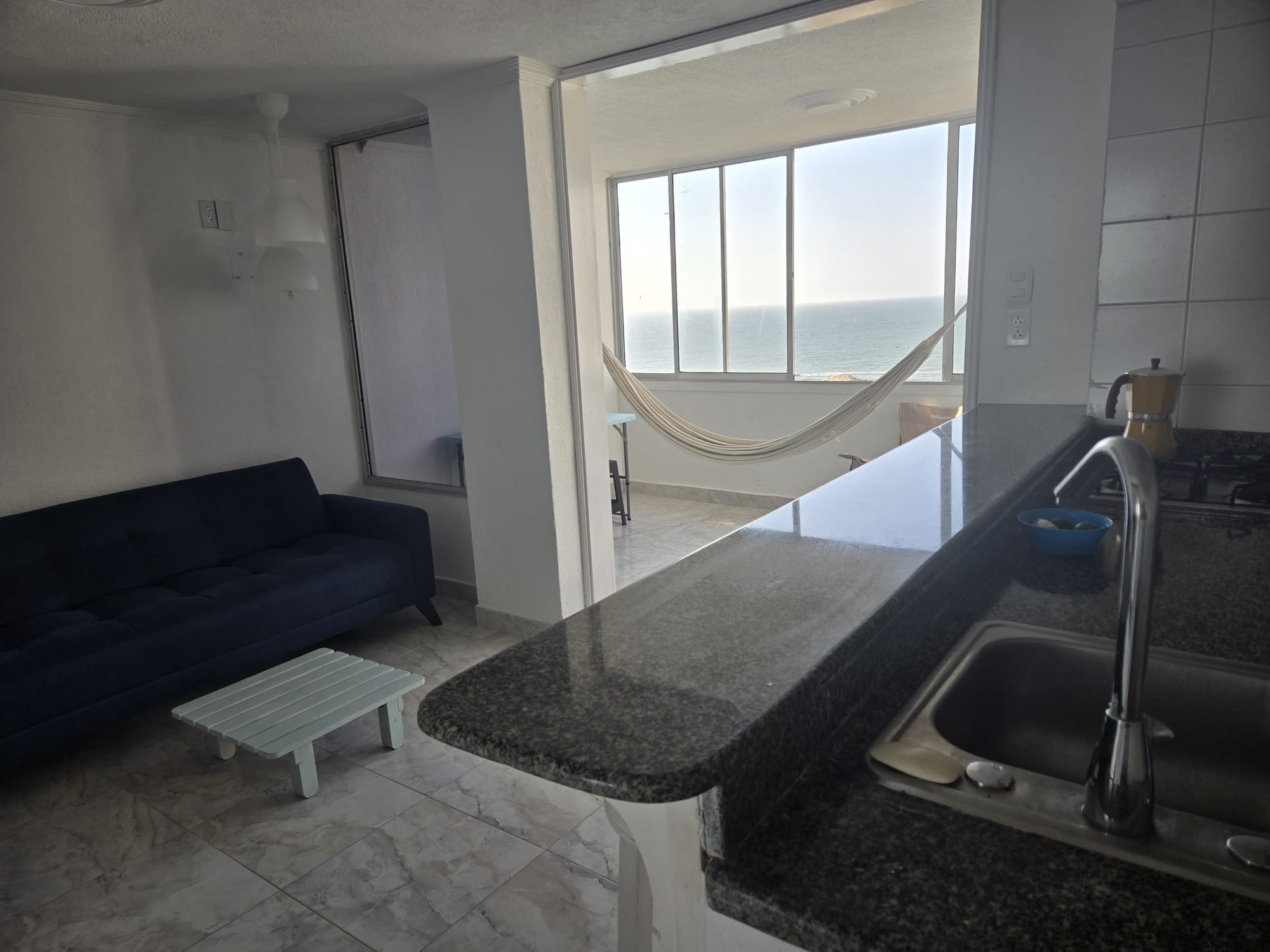 Apartamento en venta en El Laguito, Cartagena · foto 2 de 21