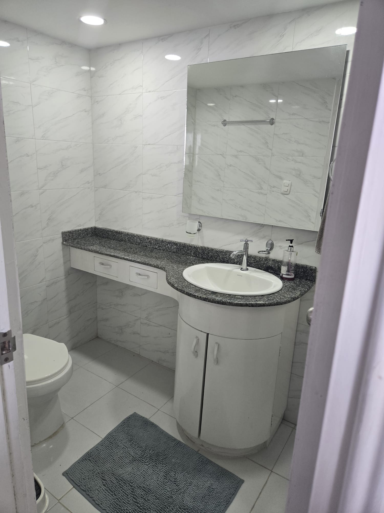 Apartamento en venta en El Laguito, Cartagena · foto 20 de 21