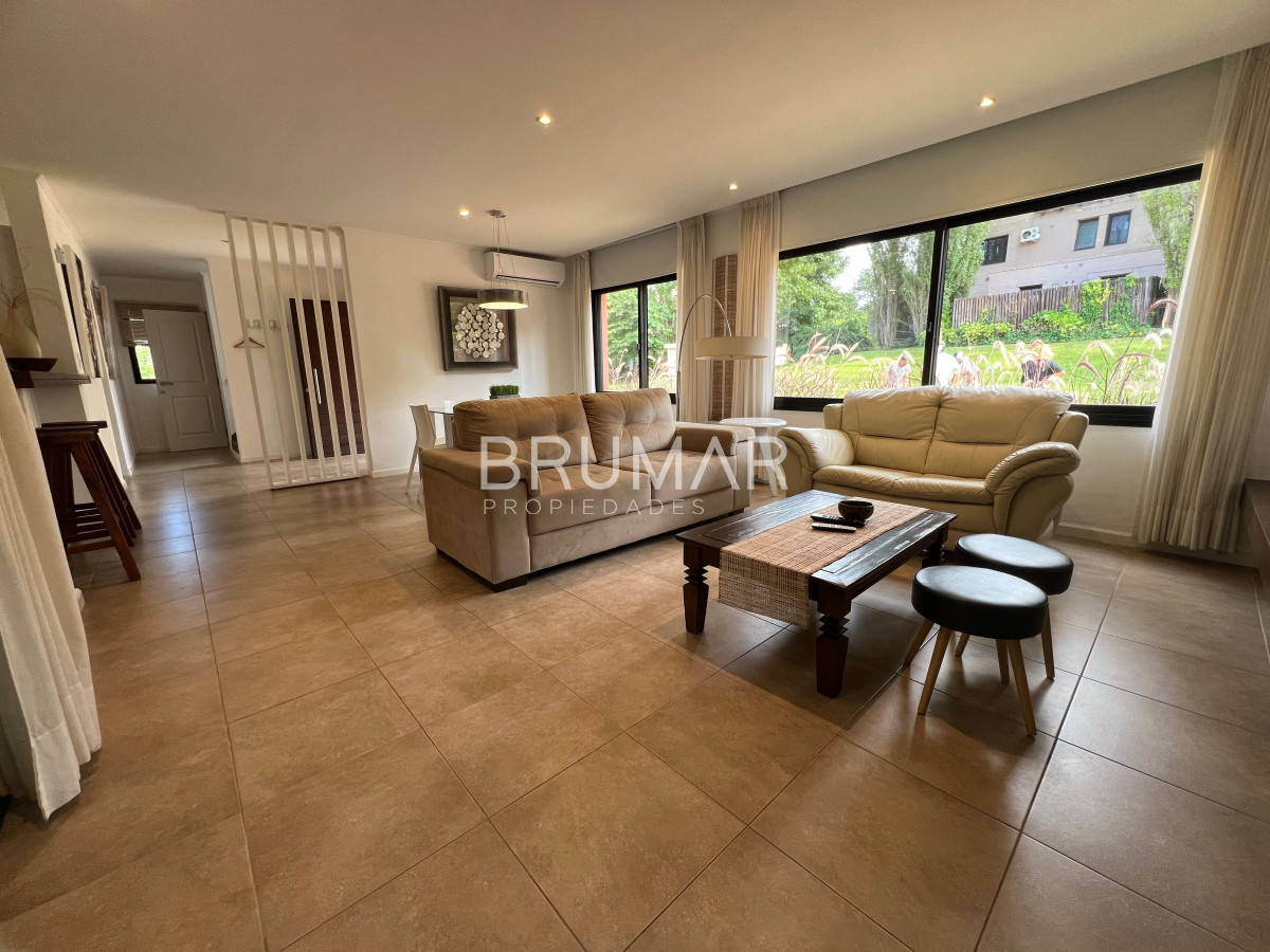 Casa en Alquiler · Foto 5
