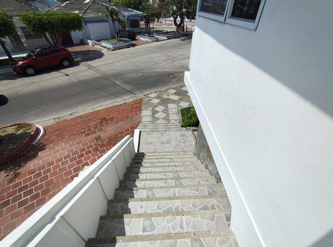 Casa de 5 alcobas en arriendo en Las Delicias, Barranquilla, 279 m² · foto 2 de 21