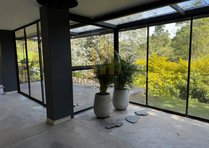 Casa de 4 alcobas en venta en Centro, Rionegro, 240 m² · foto 2 de 15
