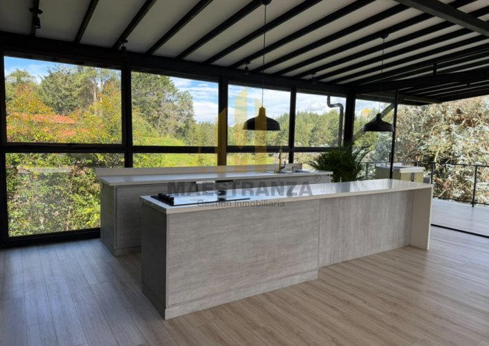 Casa de 4 alcobas en venta en Centro, Rionegro, 240 m² · foto 5 de 15