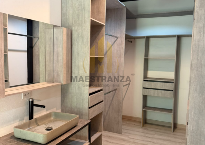Casa de 4 alcobas en venta en Centro, Rionegro, 240 m² · foto 6 de 15