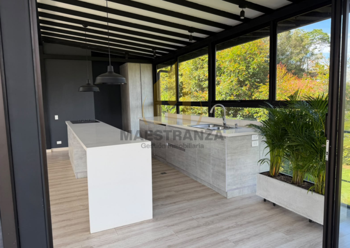 Casa de 4 alcobas en venta en Centro, Rionegro, 240 m² · foto 9 de 15