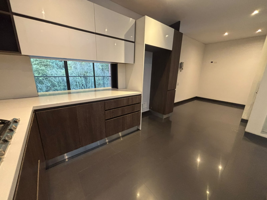 Apartamento en venta en Chicó Reservado, Bogotá · foto 9 de 24
