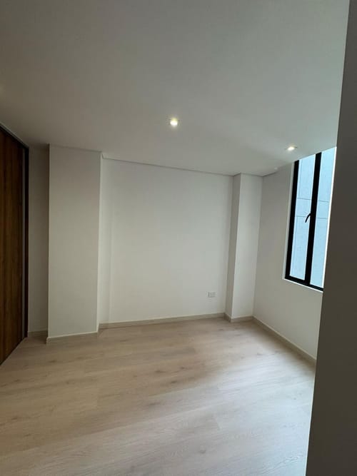 Apartamento de 2 alcobas en venta en Cedritos, Bogotá, 49 m² · foto 3 de 12