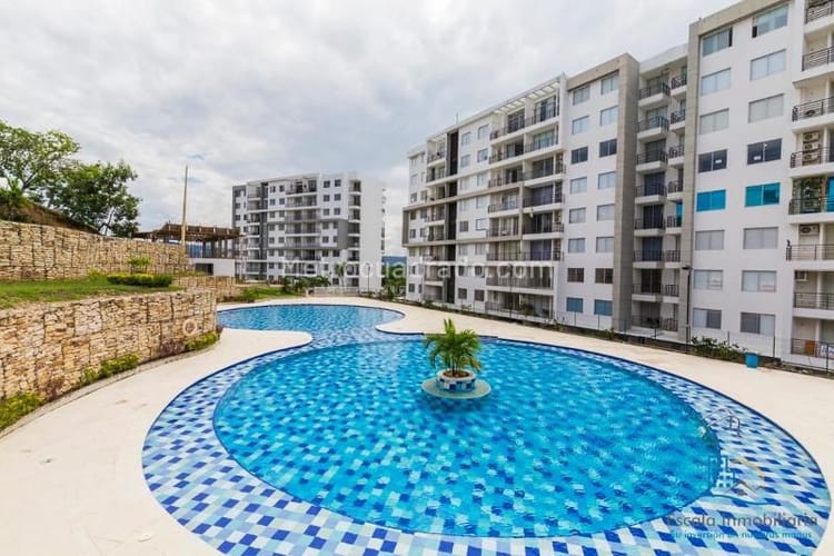Apartamento de 3 alcobas en venta en Girardot, Ricaurte, 85 m² · foto 2 de 9