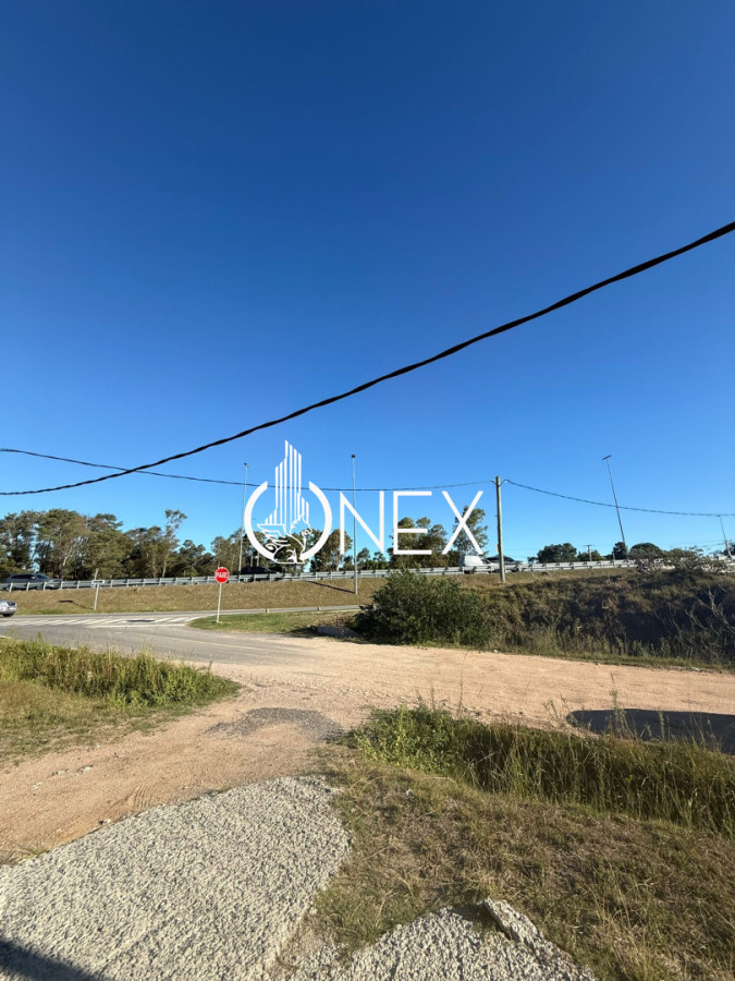 Local Comercial en Alquiler · Foto 8
