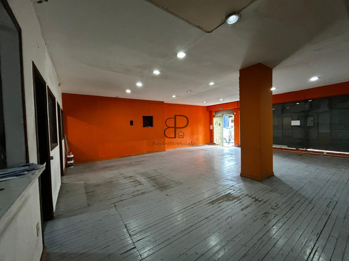 Local Comercial en Alquiler · Foto 4