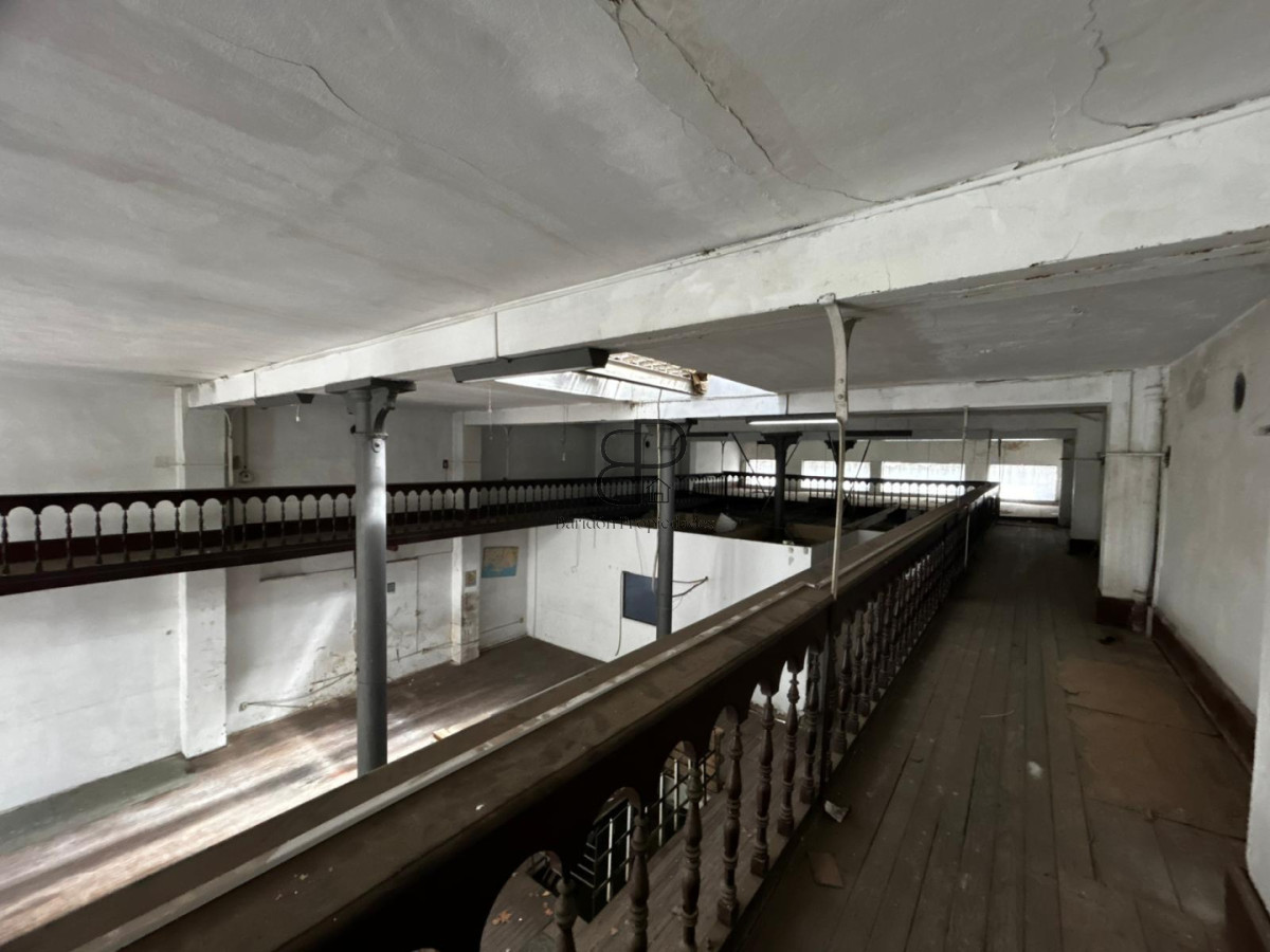 Local Comercial en Alquiler · Foto 8