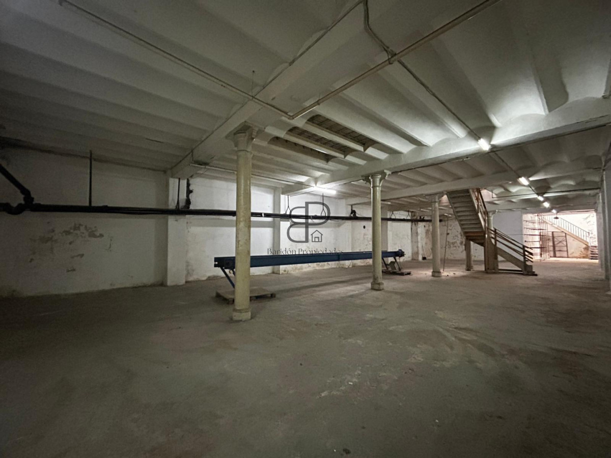 Local Comercial en Alquiler · Foto 12