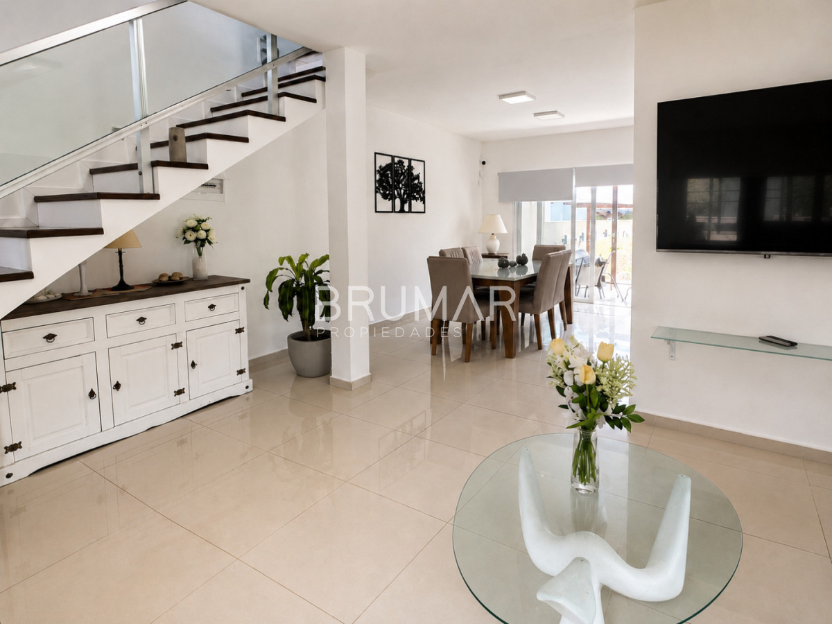 Casa en Alquiler · Foto 4
