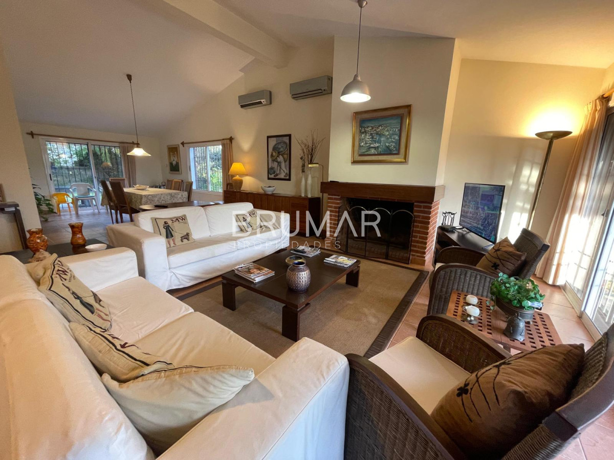 Casa en Alquiler · Foto 2