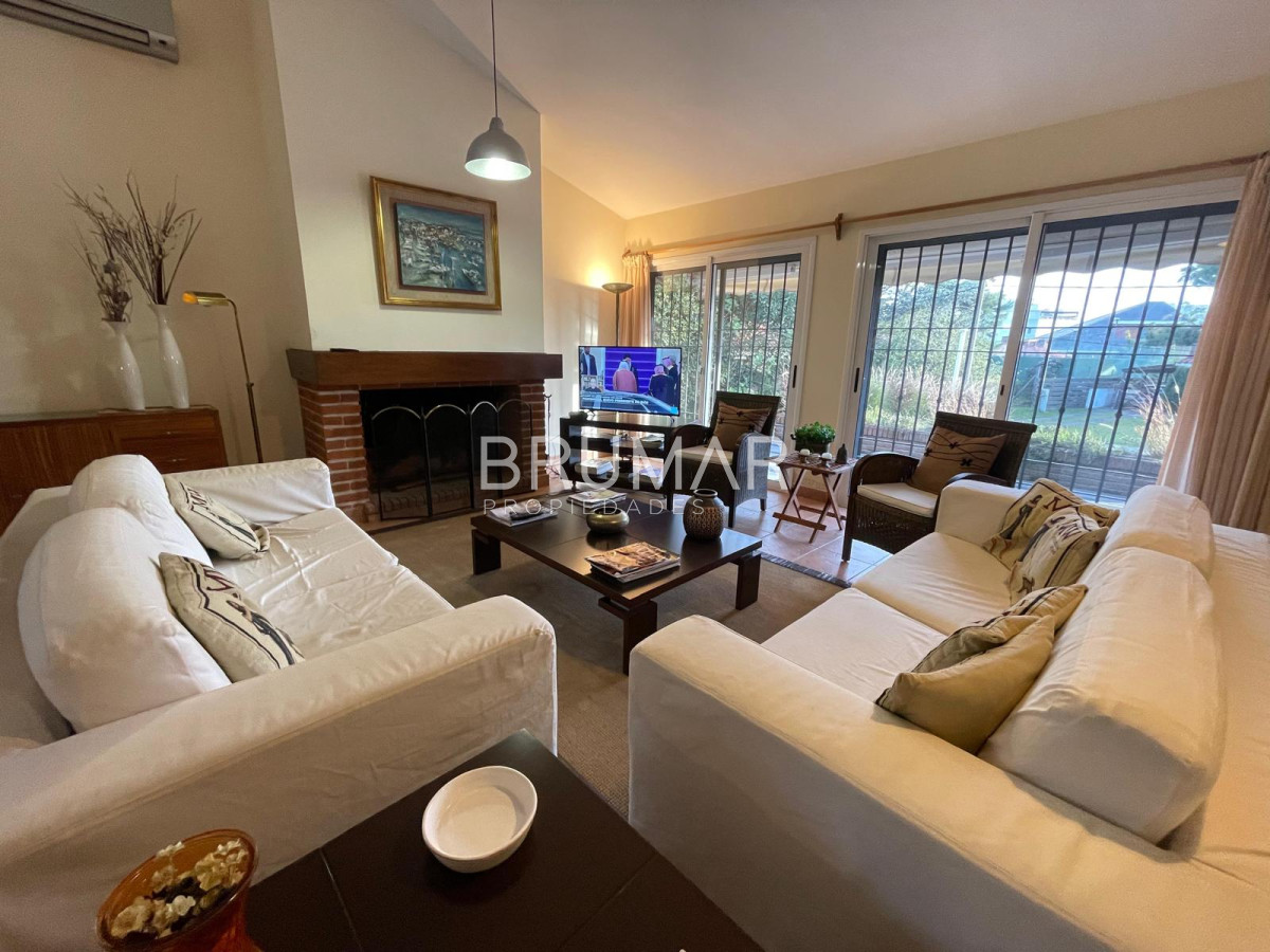 Casa en Alquiler · Foto 3
