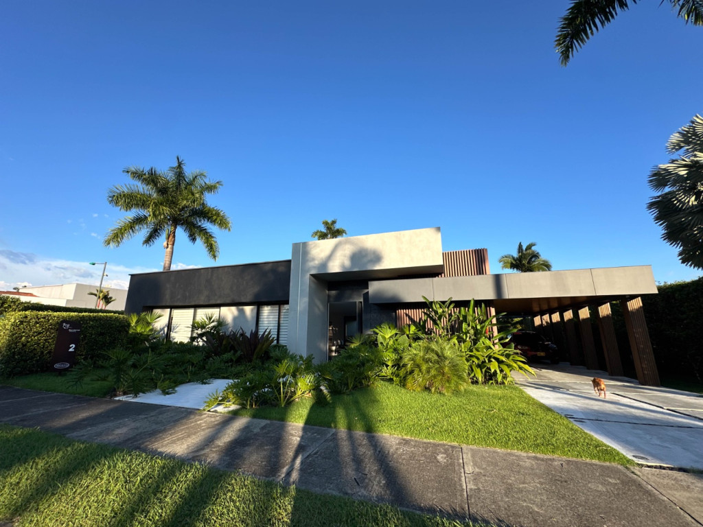 Casa en venta en Cerritos, Pereira · foto 2 de 14