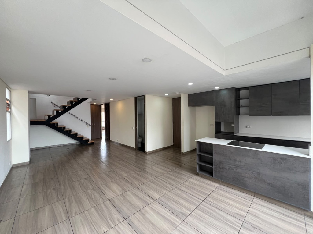Apartamento en arriendo en Zuñiga, Envigado · foto 2 de 21