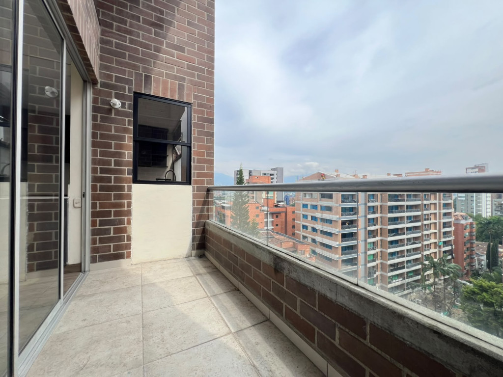 Apartamento en arriendo en Zuñiga, Envigado · foto 3 de 21