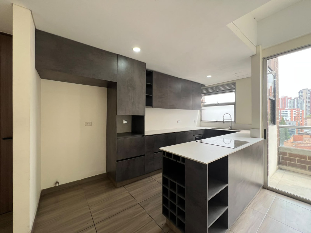 Apartamento en arriendo en Zuñiga, Envigado · foto 4 de 21