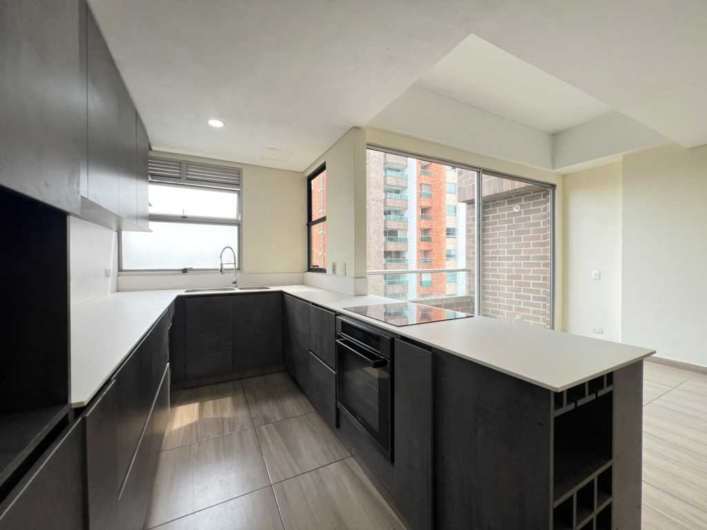 Apartamento en arriendo en Zuñiga, Envigado · foto 5 de 21