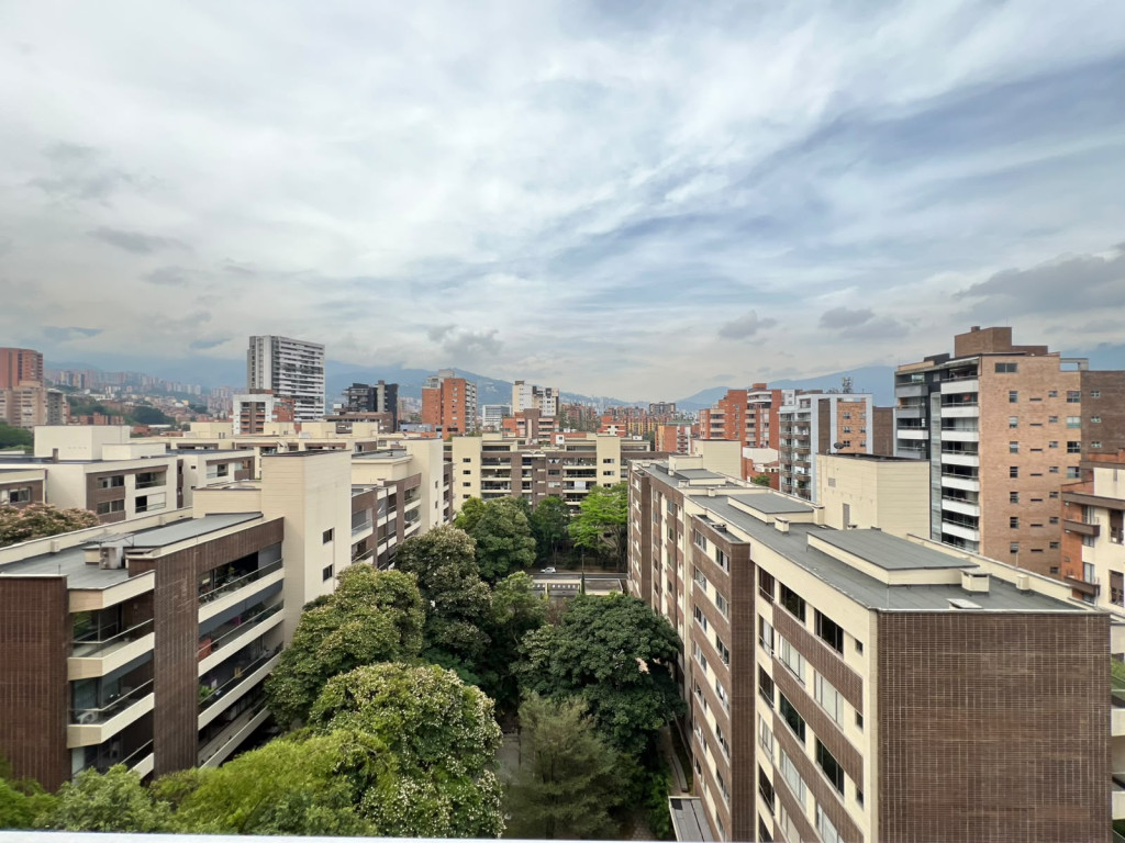 Apartamento en arriendo en Zuñiga, Envigado · foto 12 de 21