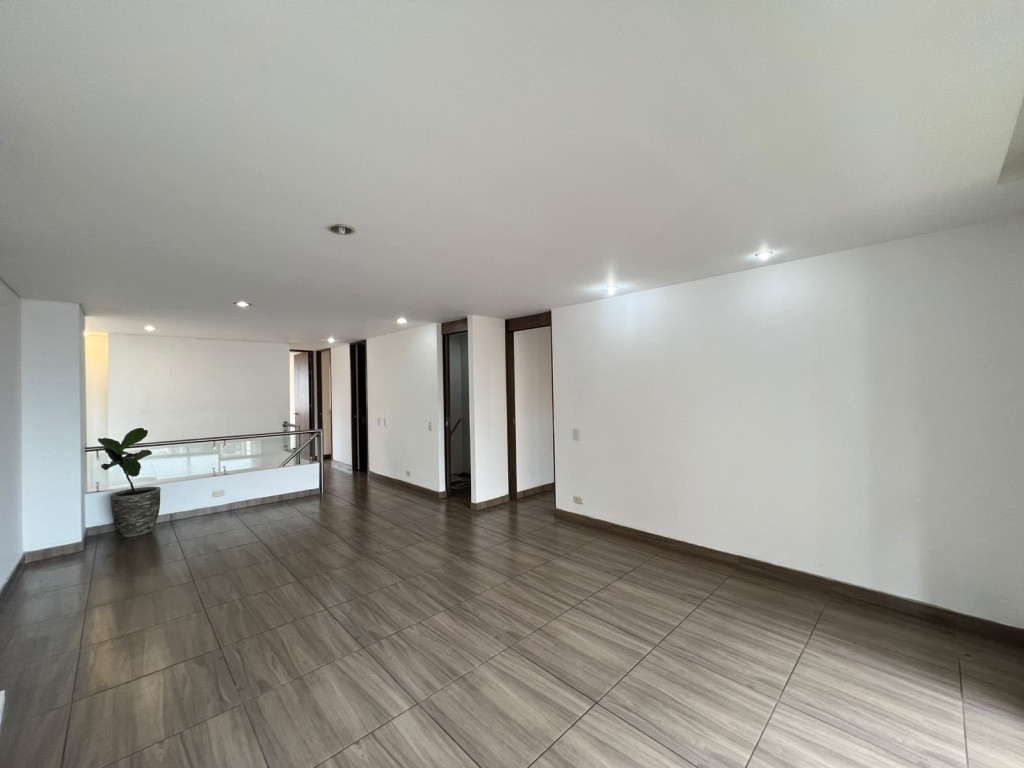 Apartamento en arriendo en Zuñiga, Envigado · foto 14 de 21