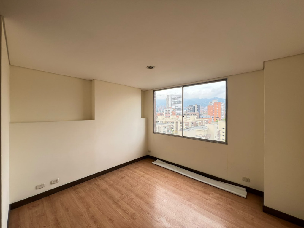 Apartamento en arriendo en Zuñiga, Envigado · foto 17 de 21