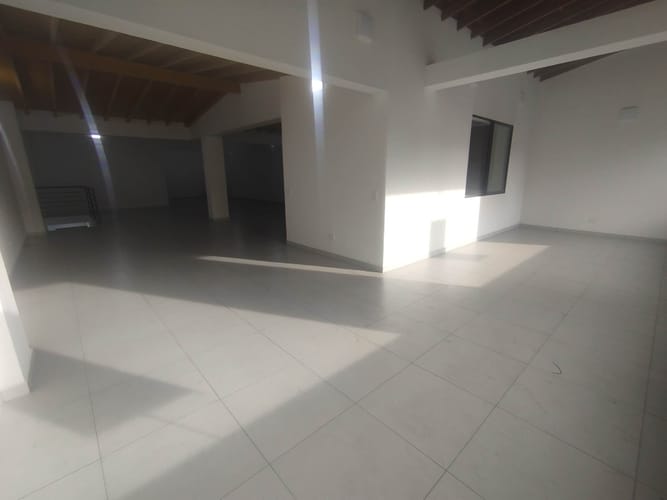 Local en arriendo en Calasanz, Medellín, 180 m² · foto 19 de 24