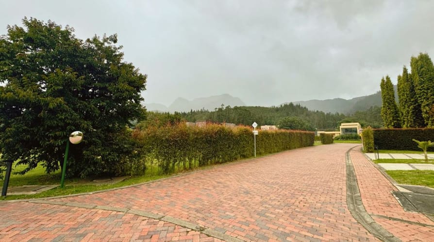 Casa de 3 alcobas en venta en Aposentos Parte Alta, Sopó, 340 m² · foto 10 de 14